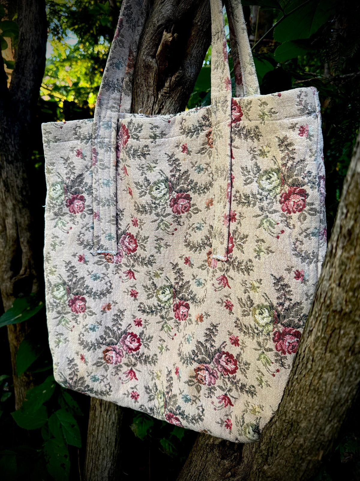 Sunday Morning Market Tote