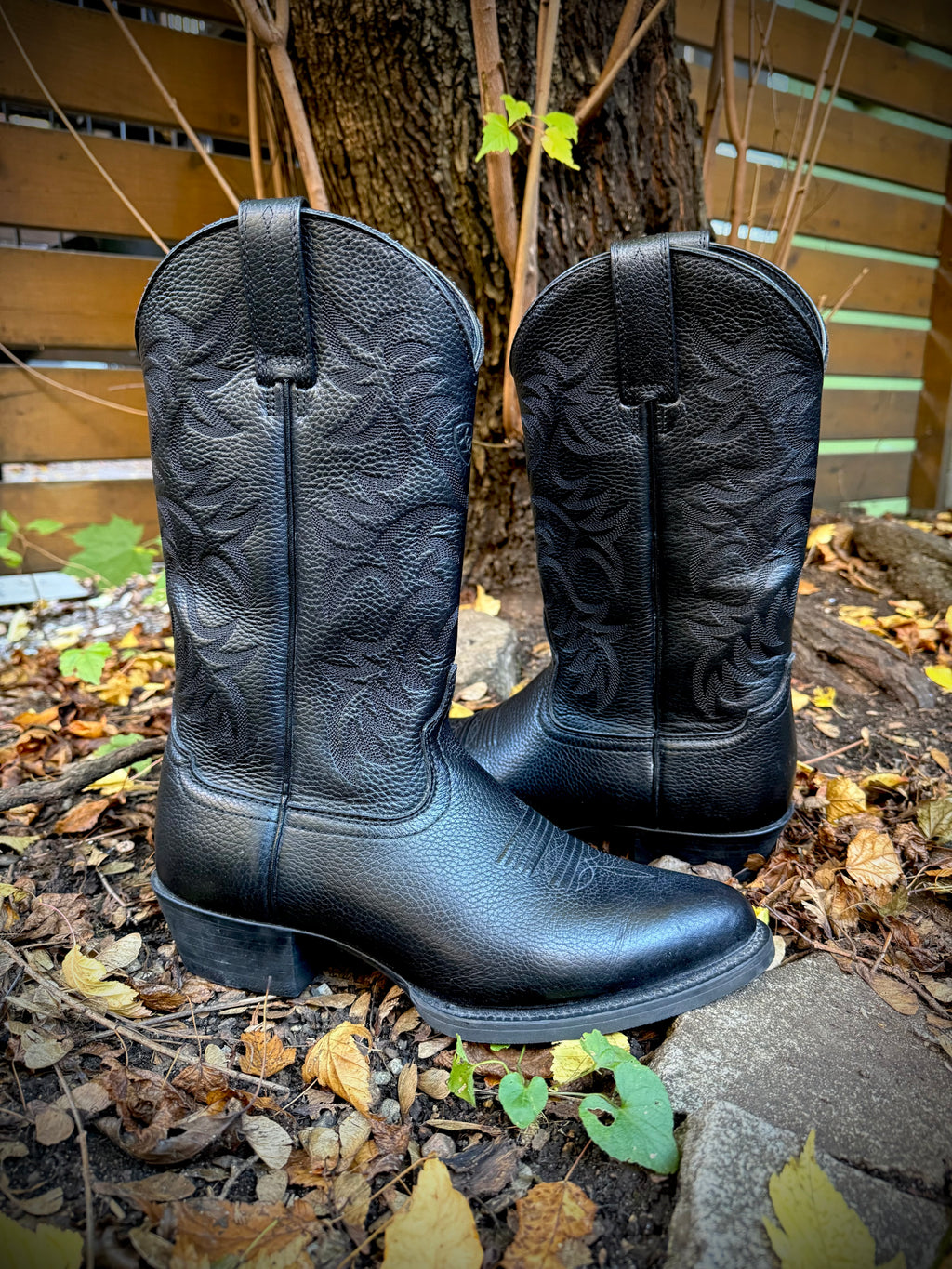 Ariat Black Leather Cowboy Boots | Men’s 9